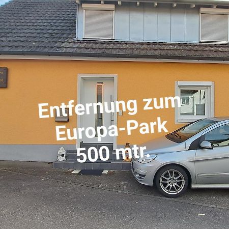 Ferienwohnung Punkt, 5 Gehminuten Vom Europa-Park ルスト エクステリア 写真